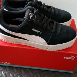 Puma Carina size 8